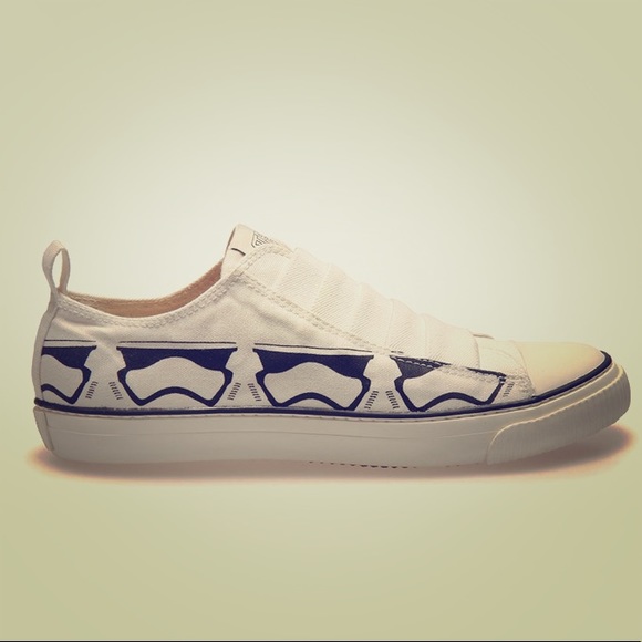 PoZu Shoes - Star Wars PoZu Stormtrooper Low Cut Sneakers NWOT